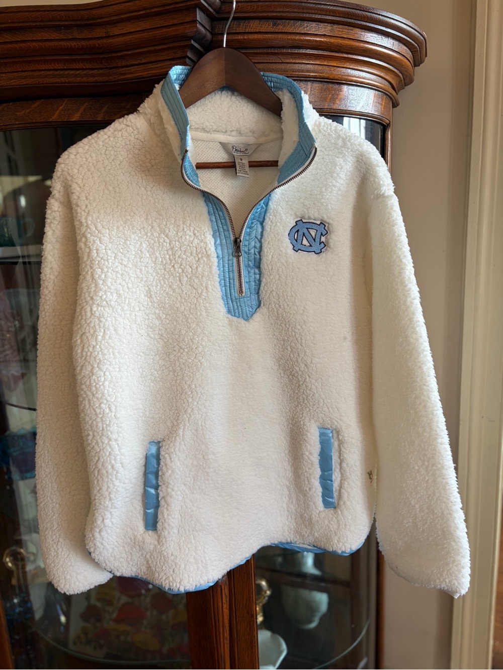 UNC Tarheels Pressbox White Sherpa Quarter-Zip Pull-Over with Light Blue Trim